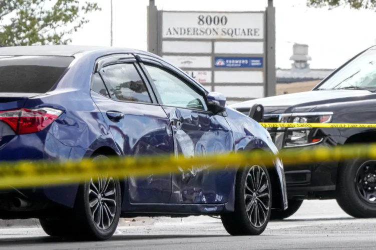 Attorney: Man shot by ICE in Texas is detained